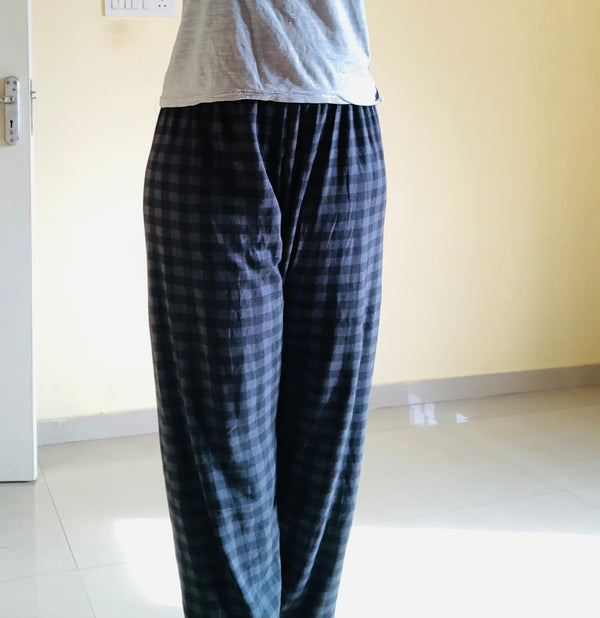 Black and grey checked women’s pant