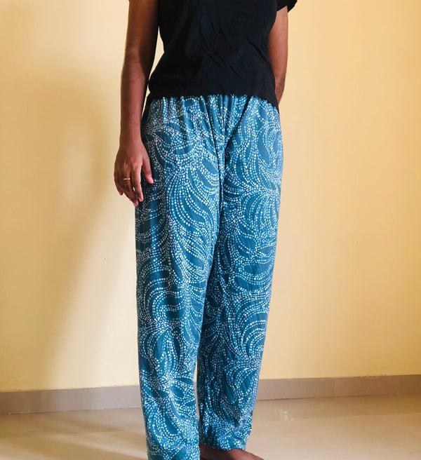 Blue and green colour based women’s pant
